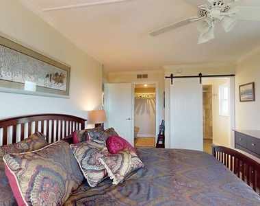 1120 N Shore Drive Ne - Photo Thumbnail 44