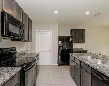 4916 Willow Breeze Way - Photo Thumbnail 2