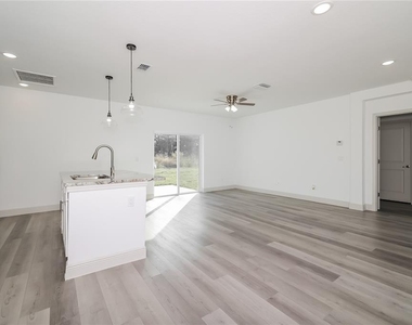 1637 Sail Drive - Photo Thumbnail 6
