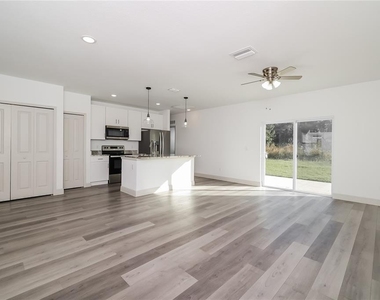 1637 Sail Drive - Photo Thumbnail 7