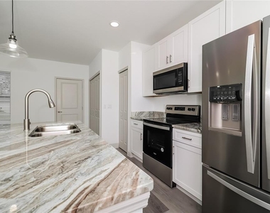 1637 Sail Drive - Photo Thumbnail 5