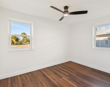 410 Virginia Avenue - Photo Thumbnail 16