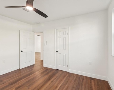 410 Virginia Avenue - Photo Thumbnail 20