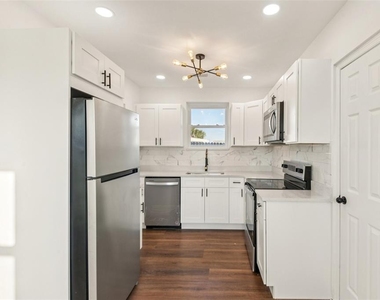 410 Virginia Avenue - Photo Thumbnail 10