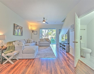 11094 Winter Crest Drive - Photo Thumbnail 7
