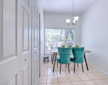 11094 Winter Crest Drive - Photo Thumbnail 13