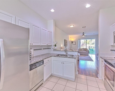 11094 Winter Crest Drive - Photo Thumbnail 15