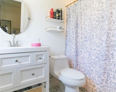 1612 Berkshire Drive - Photo Thumbnail 12