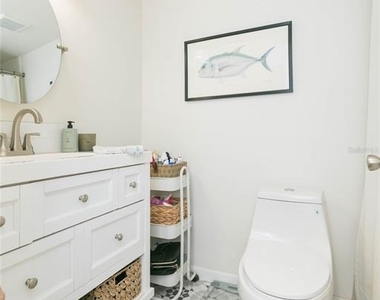 1612 Berkshire Drive - Photo Thumbnail 15