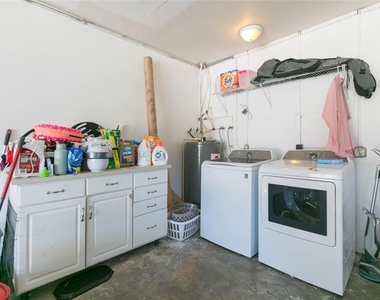 1612 Berkshire Drive - Photo Thumbnail 18