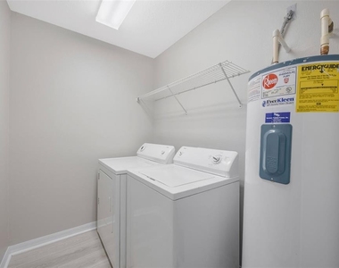 6831 Dartmouth Hill Street - Photo Thumbnail 15