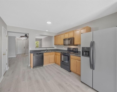 6831 Dartmouth Hill Street - Photo Thumbnail 5