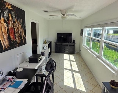 5267 81st Street N - Photo Thumbnail 24