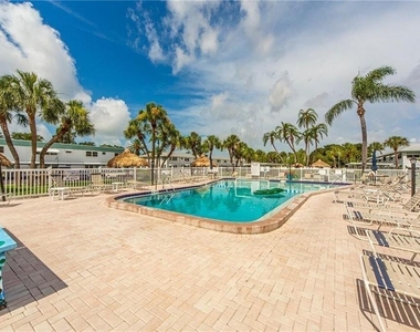 5267 81st Street N - Photo Thumbnail 34