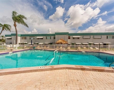 5267 81st Street N - Photo Thumbnail 35