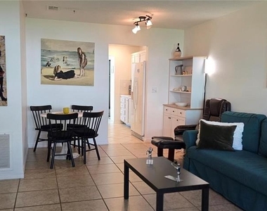 5267 81st Street N - Photo Thumbnail 5