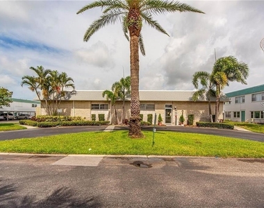 5267 81st Street N - Photo Thumbnail 38