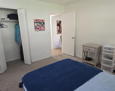5267 81st Street N - Photo Thumbnail 23