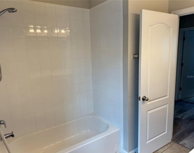 5912 Village Center Drive - Photo Thumbnail 35