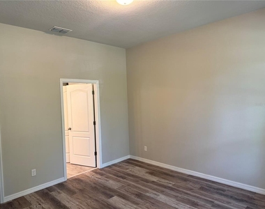 5912 Village Center Drive - Photo Thumbnail 10