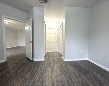 9621 Lakedale Way - Photo Thumbnail 14