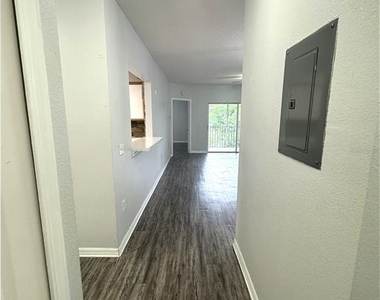 9621 Lakedale Way - Photo Thumbnail 11