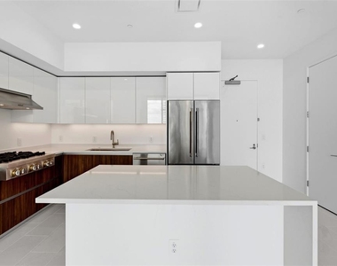 400 Central Avenue - Photo Thumbnail 19