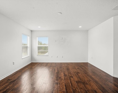 3332 Whistling Trail - Photo Thumbnail 39