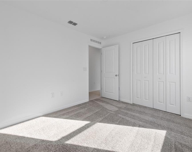 338 Rustic Rail Drive - Photo Thumbnail 16
