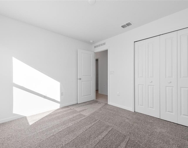 338 Rustic Rail Drive - Photo Thumbnail 14