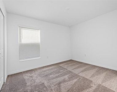 338 Rustic Rail Drive - Photo Thumbnail 15