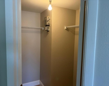 3038 Parkway Boulevard - Photo Thumbnail 15