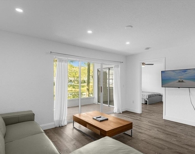 14036 Fairway Island Dr - Photo Thumbnail 9