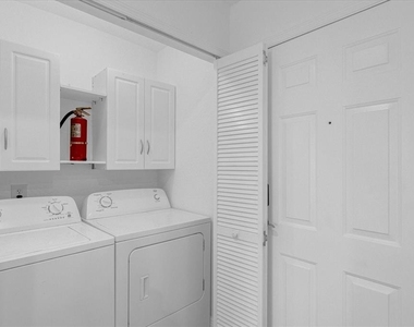 14036 Fairway Island Dr - Photo Thumbnail 4