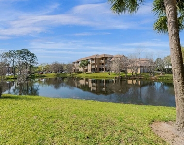 14036 Fairway Island Dr - Photo Thumbnail 23