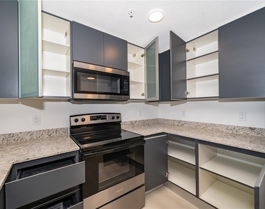 5579 Millenia Park Blvd - Photo Thumbnail 5