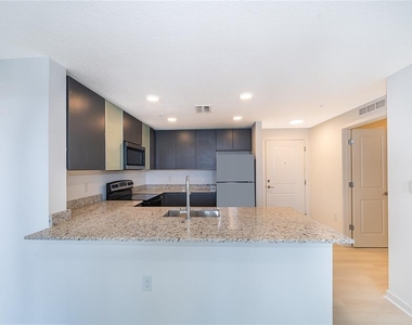 5579 Millenia Park Blvd - Photo Thumbnail 3