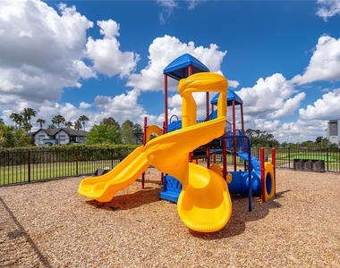 5579 Millenia Park Blvd - Photo Thumbnail 40