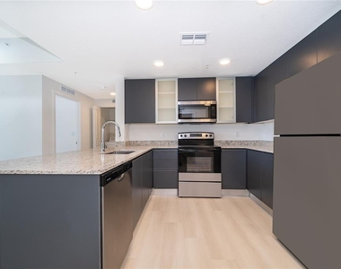 5579 Millenia Park Blvd - Photo Thumbnail 2