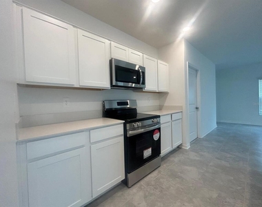 1417 Austin Street - Photo Thumbnail 6
