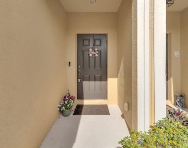 13527 Daniels Landing Circle - Photo Thumbnail 4