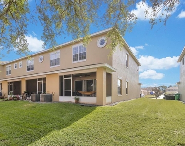 13527 Daniels Landing Circle - Photo Thumbnail 3