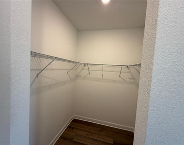 7867 Poplin Street - Photo Thumbnail 7