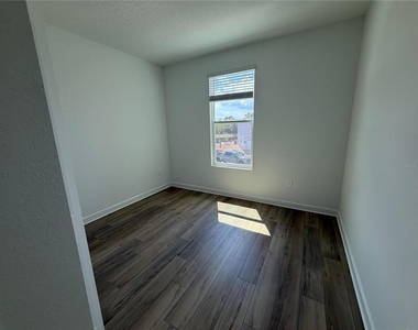 7867 Poplin Street - Photo Thumbnail 11