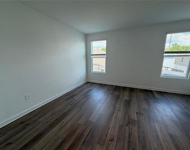 7867 Poplin Street - Photo Thumbnail 2