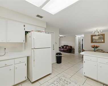 5999 Nw 90th Avenue - Photo Thumbnail 17