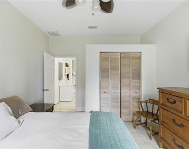 5999 Nw 90th Avenue - Photo Thumbnail 24