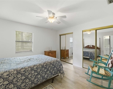 5999 Nw 90th Avenue - Photo Thumbnail 25