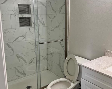 3756 Idlebrook Circle - Photo Thumbnail 11