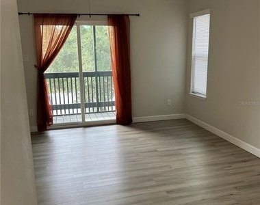 3756 Idlebrook Circle - Photo Thumbnail 2